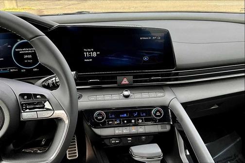 2025 Hyundai ELANTRA HEV SEL Sport