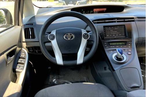 2010 Toyota Prius II