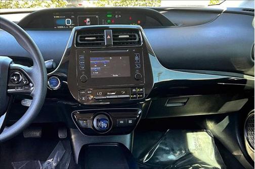 2019 Toyota Prius L