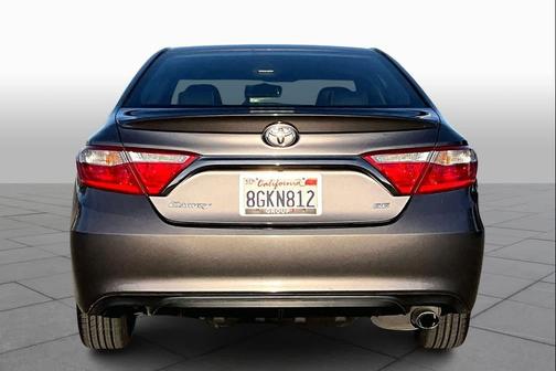 2016 Toyota Camry SE