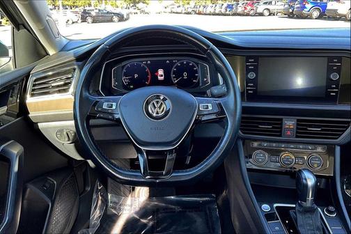 2019 Volkswagen Jetta 1.4T SEL Premium