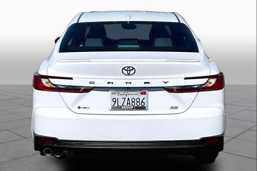 Ice Cap 2025 Toyota Camry SE
