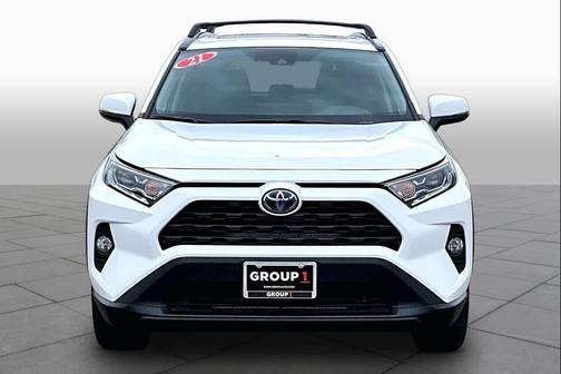 Super White 2021 Toyota RAV4 Hybrid XLE
