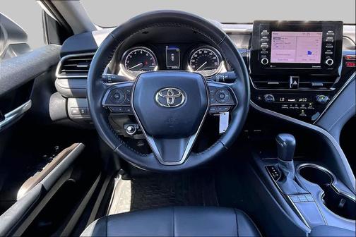 White 2022 Toyota Camry SE