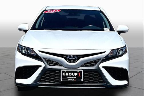 White 2022 Toyota Camry SE