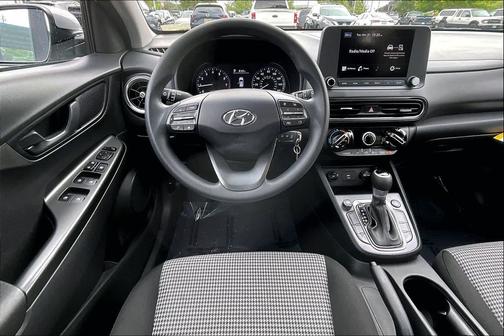 2023 Hyundai KONA SE