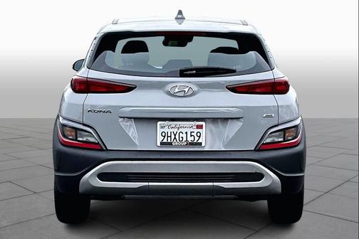 2023 Hyundai KONA SE