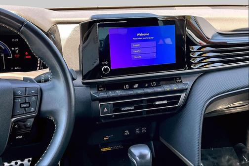 Ice Cap 2025 Toyota Camry SE