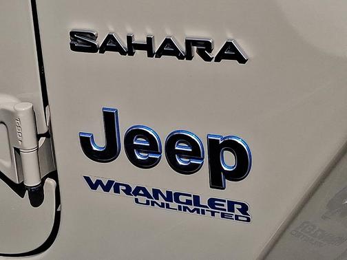 Limited Edition Gobi Clearcoat 2022 Jeep Wrangler Unlimited 4xe Sahara