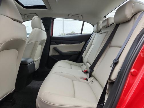 2025 Mazda Mazda3 FWD w/Preferred Package