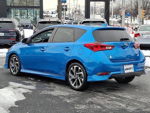 2016 Scion iM Base