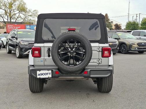 2021 Jeep Wrangler Unlimited 4xe Sahara