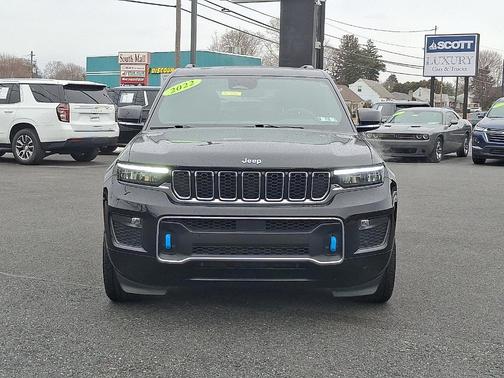 2022 Jeep Grand Cherokee 4xe Overland