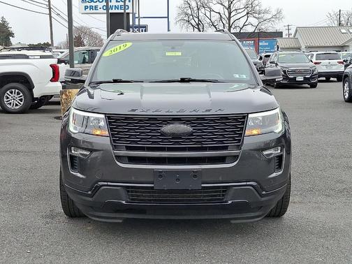 2019 Ford Explorer sport