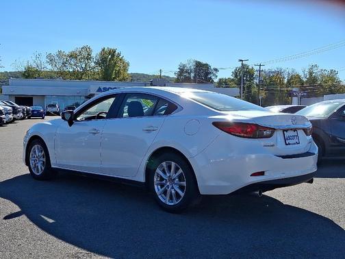 2016 Mazda Mazda6 i Sport
