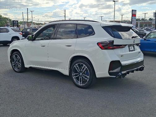 Alpine White 2024 BMW X1 M35i