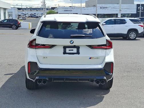 Alpine White 2024 BMW X1 M35i