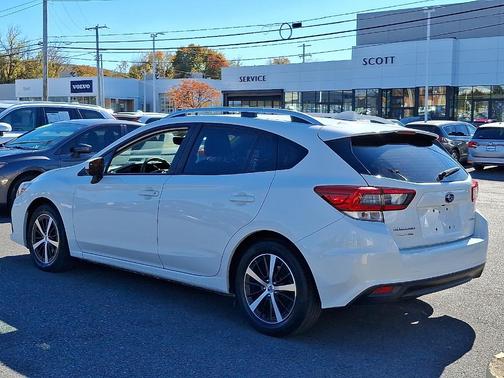 2023 Subaru Impreza 2.0i Premium