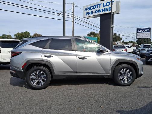 2024 Hyundai TUCSON Hybrid Blue
