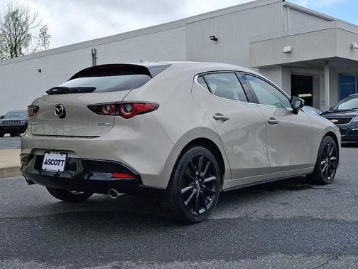 2022 Mazda Mazda3 FWD w/Premium Package