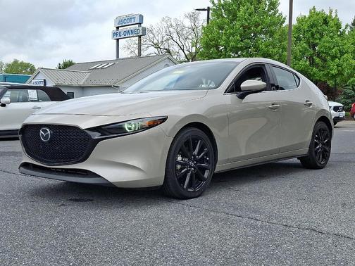 2022 Mazda Mazda3 FWD w/Premium Package
