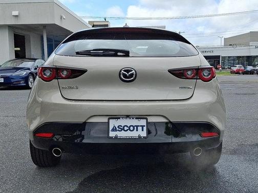 2022 Mazda Mazda3 FWD w/Premium Package