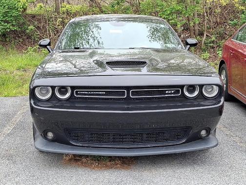 Pitch Black Clearcoat 2019 Dodge Challenger GT