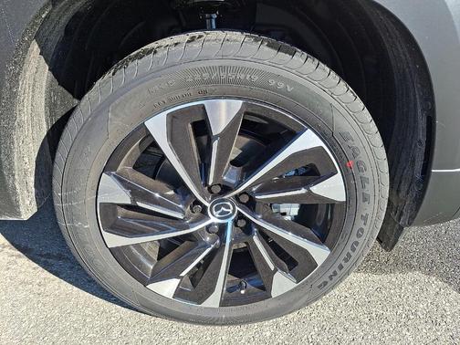 2026 Mazda CX-50 Premium Plus