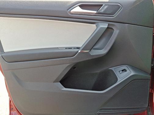2018 Volkswagen Tiguan 2.0T SEL