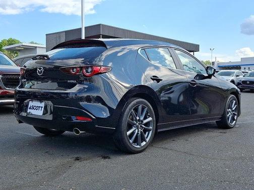 2022 Mazda Mazda3 FWD w/Preferred Package