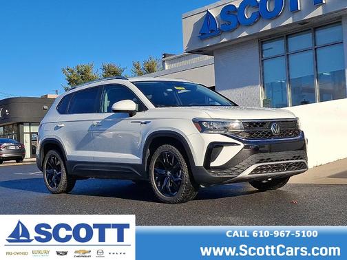 2023 Volkswagen Taos 1.5T SE