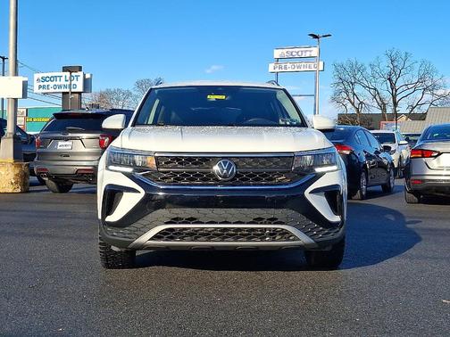 2023 Volkswagen Taos 1.5T SE