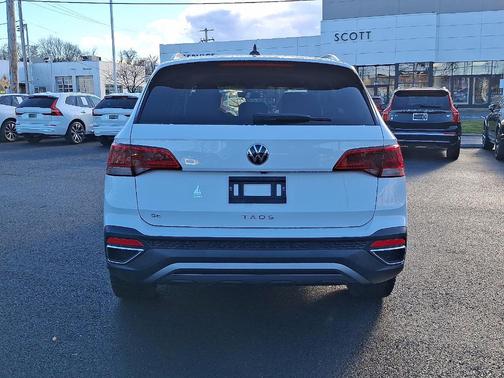 2023 Volkswagen Taos 1.5T SE