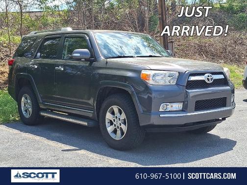 Magnetic Gray Metallic 2013 Toyota 4Runner SR5