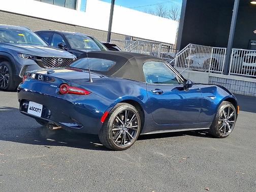 2025 Mazda MX-5 Miata Grand Touring