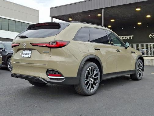 2025 Mazda CX-70 PHEV Premium Package