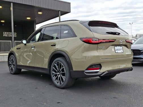 2025 Mazda CX-70 PHEV Premium Package