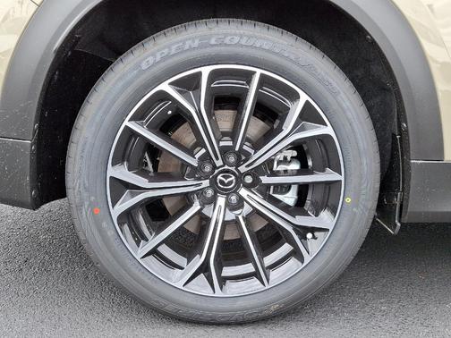 2025 Mazda CX-70 PHEV Premium Package