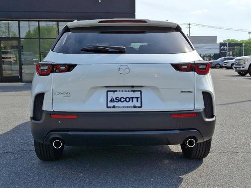 2024 Mazda CX-50 2.5 S Preferred Package