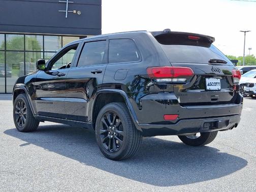 2020 Jeep Grand Cherokee Altitude