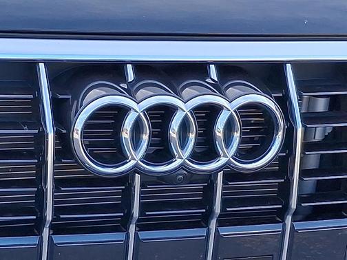 2022 Audi Q3 45 S line Premium Plus