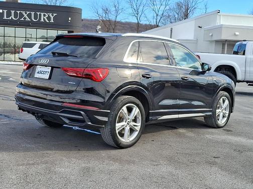 2022 Audi Q3 45 S line Premium Plus