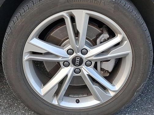 2022 Audi Q3 45 S line Premium Plus