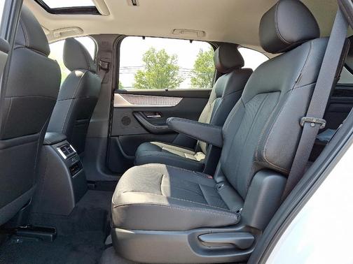 2025 Mazda CX-90 PHEV Preferred Package