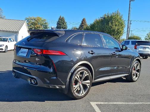 2020 Jaguar F-PACE SVR