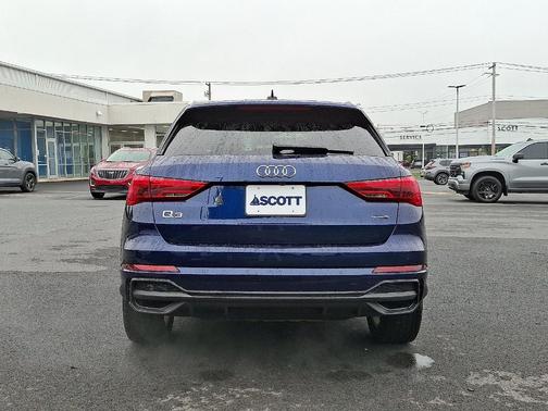 2024 Audi Q3 45 S line Premium