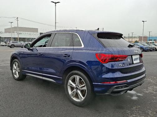 2024 Audi Q3 45 S line Premium