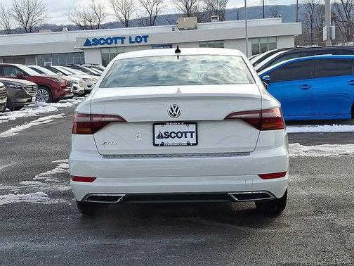 2019 Volkswagen Jetta 1.4T SEL Premium