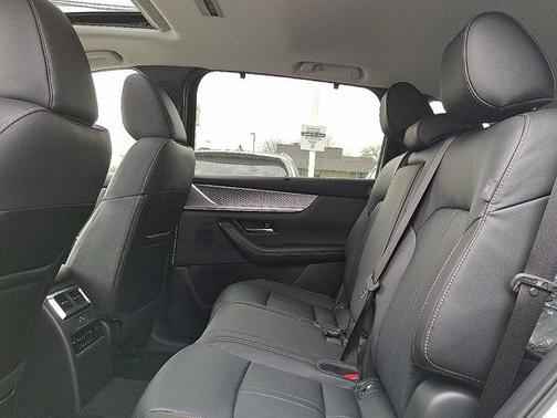 Zircon Sand Metallic 2026 Mazda CX-70 3.3 TURBO PREFERRED