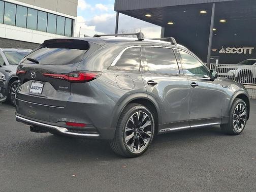 2024 Mazda CX-90 PHEV Premium Plus